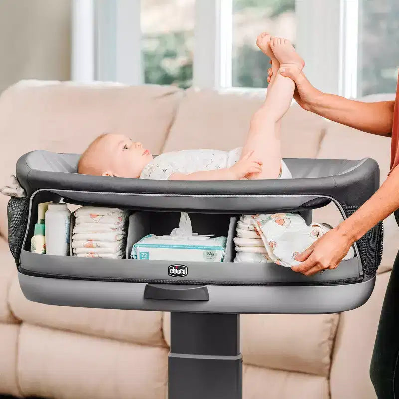 Fasciatoio e organizer Chicco Close to You SE - Grigio: angoli arrotondati, stile moderno, portata 13,6 kg