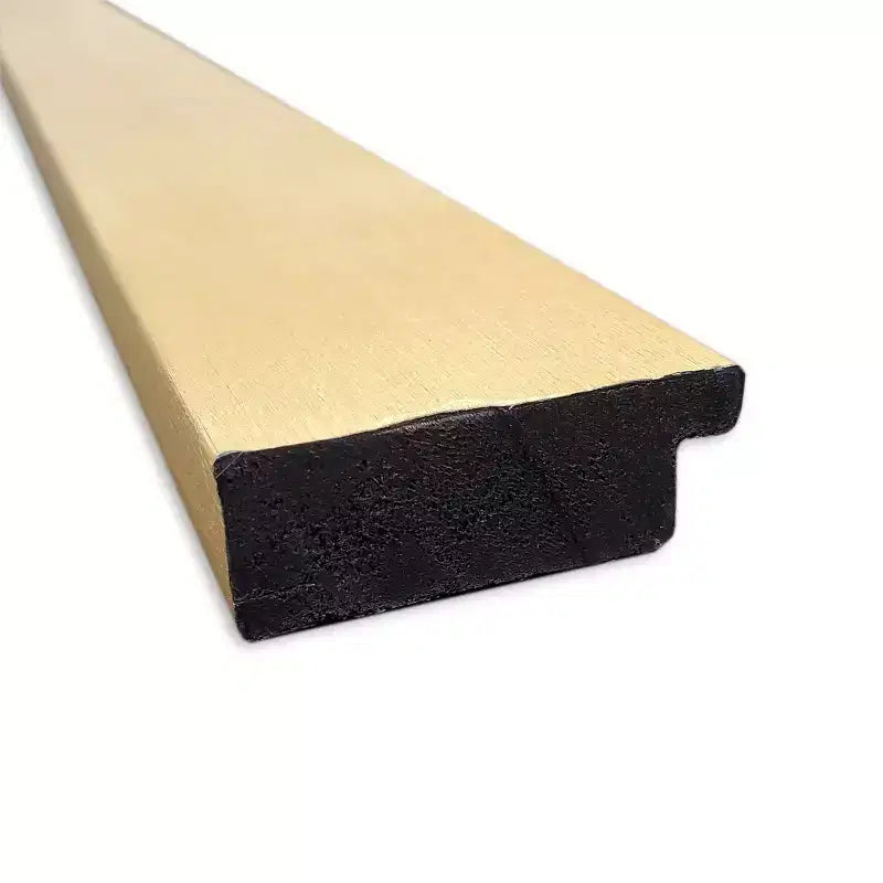Specchio da parete senza smusso Grace in oro spazzolato 42" x 31" - Amanti Art