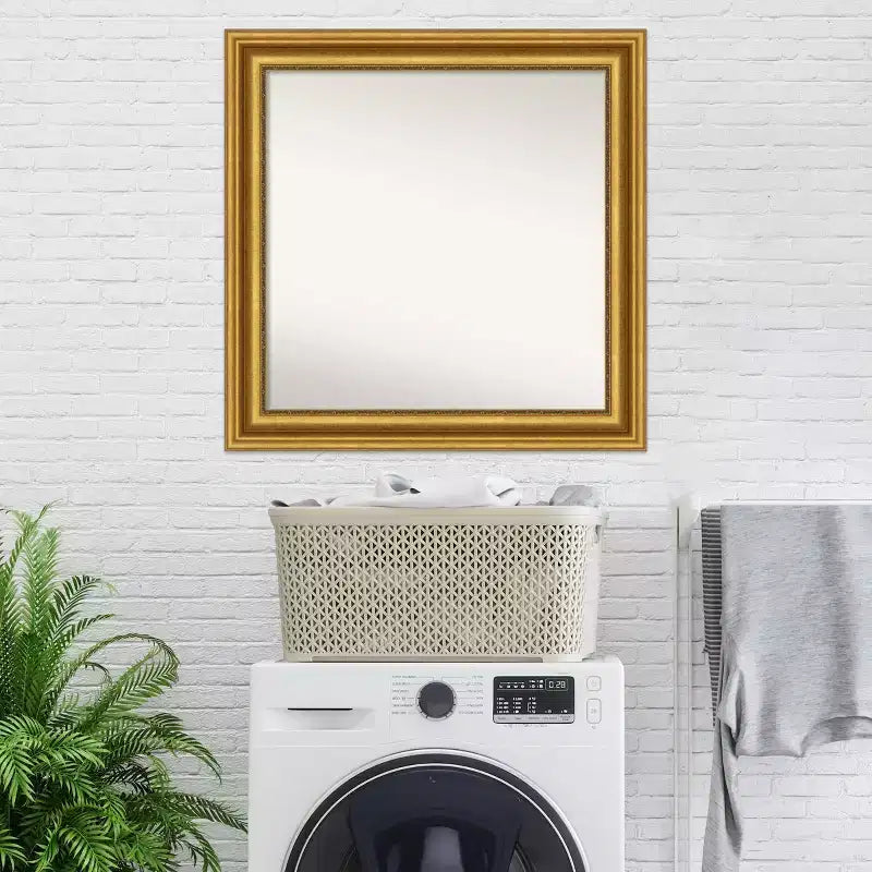 Specchio da Parete Amanti Art 32"x32" in Oro per Salotto, Senza Smussatura: Moderno con Cornice Quadrata, Include Ferramenta per il Montaggio