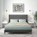 Struttura letto imbottita con piattaforma Huppe di Glenwillow Home, testiera a wingback con bottoni tufted in stile metà secolo, base materasso, non necessita di rete, facile da montare