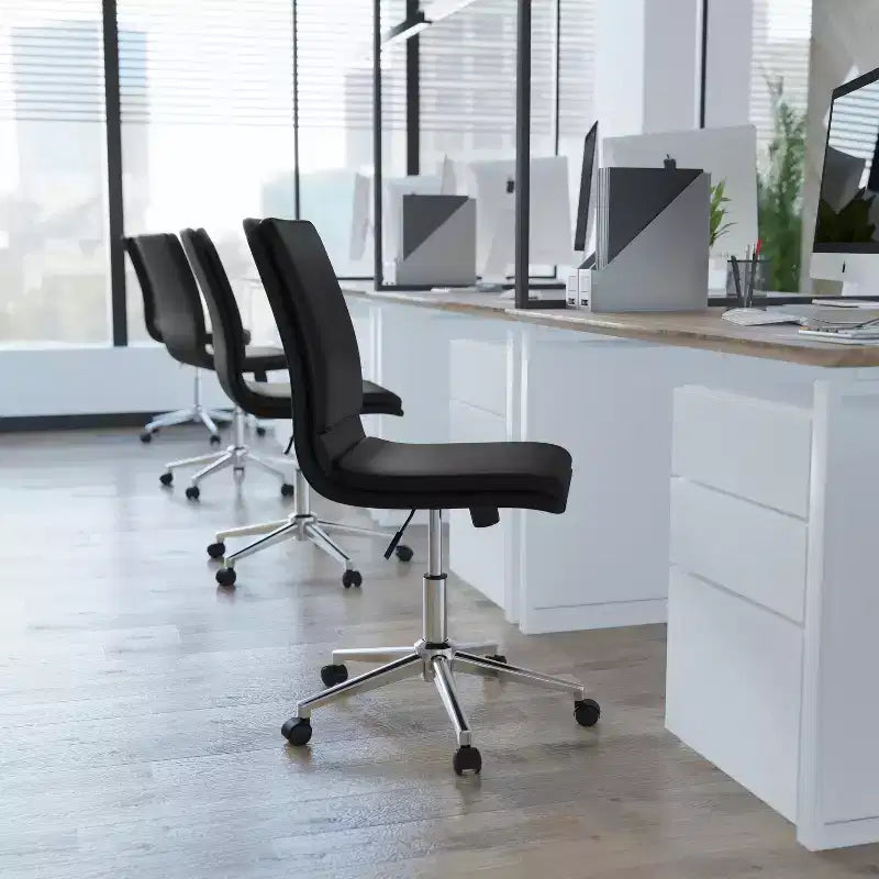 Sedia da ufficio senza braccioli Flash Furniture Madigan Mid-Back con tappezzeria e base in metallo regolabile, girevole