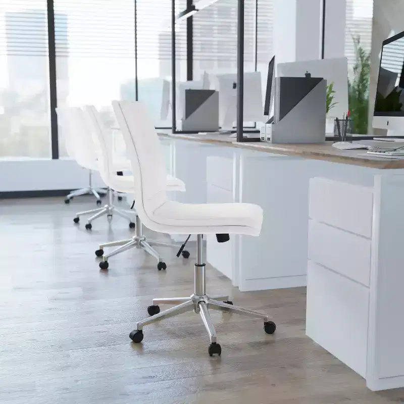 Sedia da ufficio senza braccioli Flash Furniture Madigan Mid-Back con tappezzeria e base in metallo regolabile, girevole