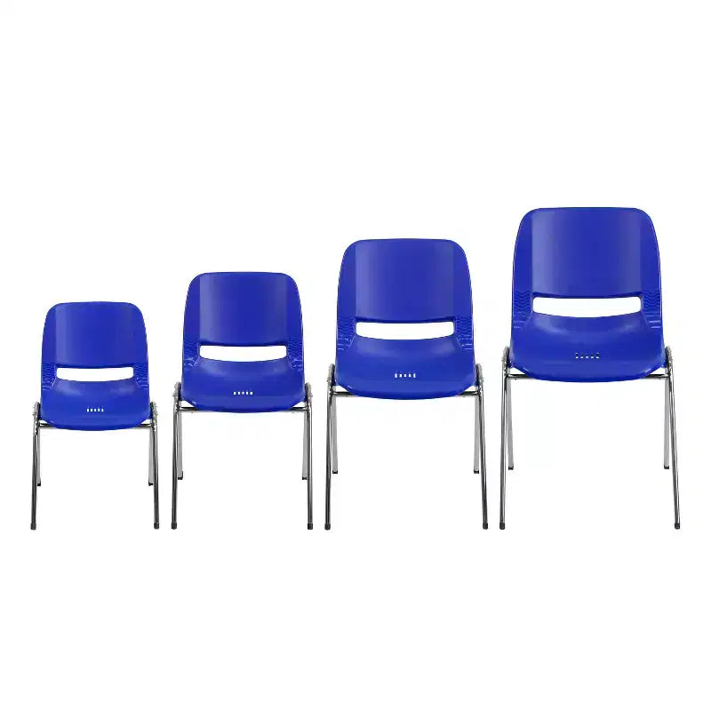 Sedia impilabile – Plastica nera/blu navy e struttura cromata, set da 4